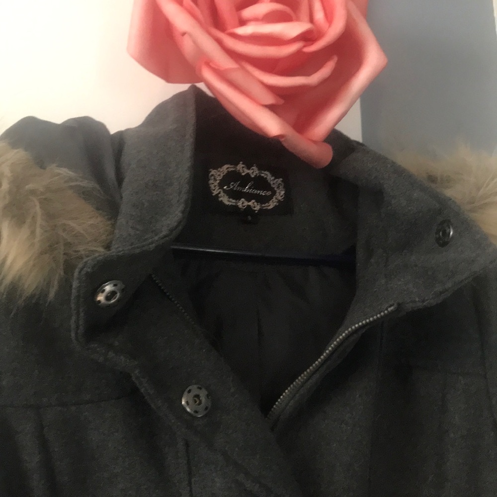 Coat - Picture 2 of 4